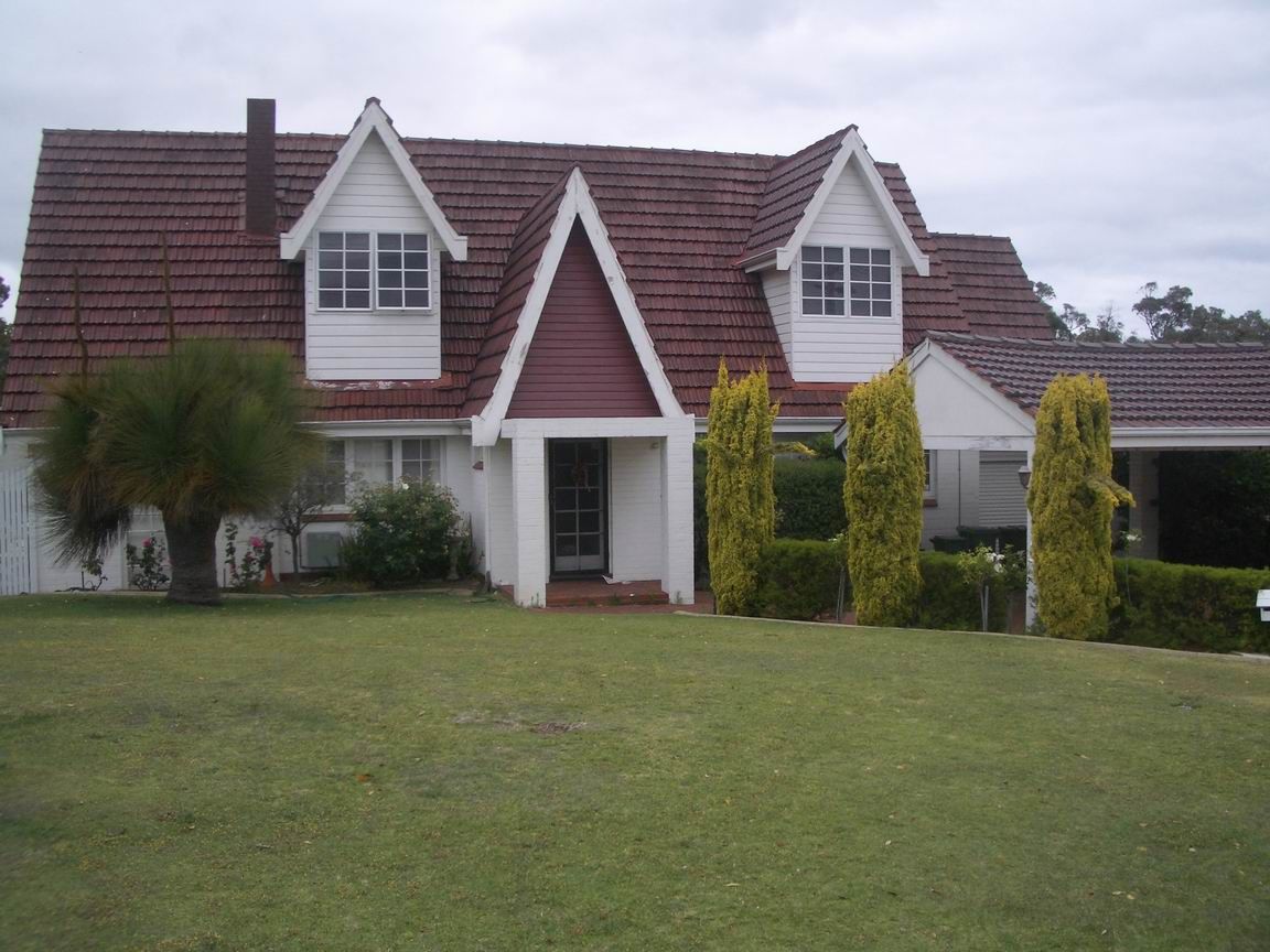 image of model house before renovation